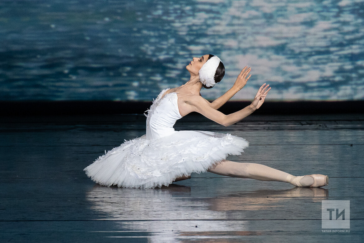 Фестиваль современного танца Stage Platforma открылся классическими па-де-де