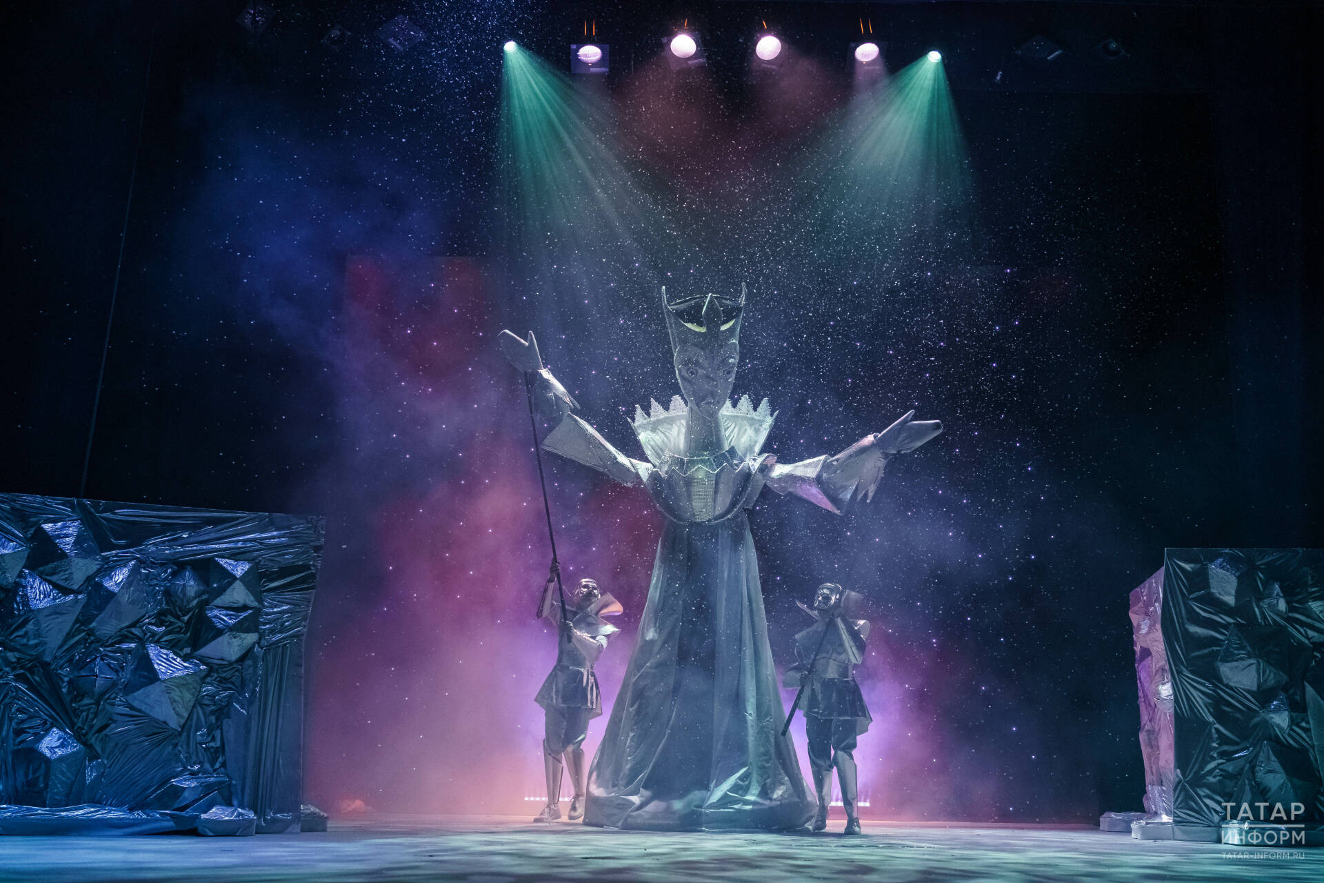 «Әкият» курчак театрында «Кар патшабикәсе» әкиятен 24 көндә 30 мең тамашачы караячак