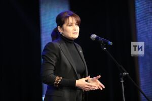 Лейла Фазлеева поблагодарила Алсу за участие в благотворительном концерте