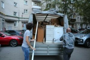 Благотворительный центр в Болгаре помогает нуждающимся одеждой и продуктами