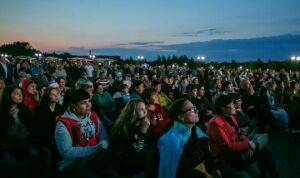 В Нижнекамске начнут показывать кино под открытым небом
