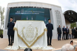 В Казани торжественно установили памятный камень на месте будущего строительства Соборной мечети