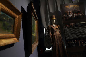 Выставочный проект «Мир театра – Мир музея» открылся ко Дню театра и акции Ночь театрального искусства.