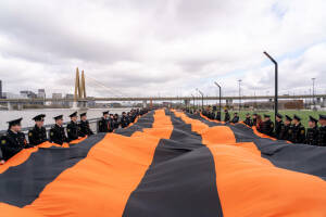 300-метровую Георгиевскую ленту развернули в Казани