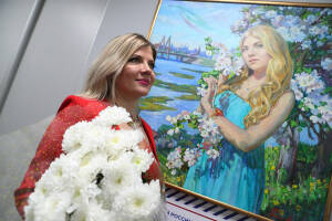 В Штабе общественной поддержки «Единой России» открылась выставка Полины Илюшкиной «Взгляд на мир»