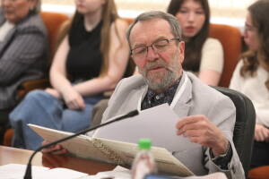 В Академии наук Татарстана прошел круглый стол «Мусульманская архитектура в историко-культурном наследии России: к 260-летию с начала строительства мечети Марджани в Казани». Мероприятие организовано в рамках XVII Международного экономического форума «Россия – Исламский мир: КазаньФорум».