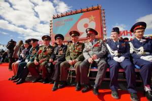 В Казани прошел торжественный парад в честь 81-летней годовщины Победы в Великой Отечественной войне. На него были приглашены почетные гости – ветераны Великой Отечественной войны.