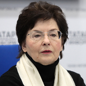 Композитор, заслуженный деятель искусств РТ и РФ, народная артистка РТ