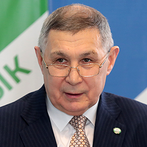 Директор ГБУ «Безопасность дорожного движения», президент Академии наук РТ