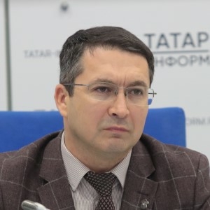 Директор Государственного музея изобразительных искусств РТ