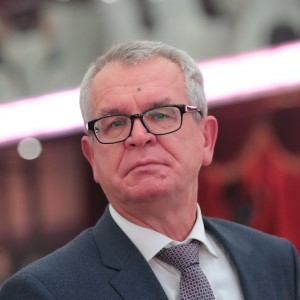 И.о. директора Института физики КФУ