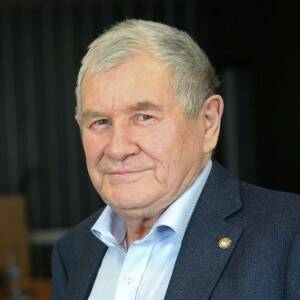 Генеральный директор АО «Татнефтехиминвест-холдинг»