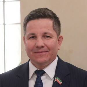 Генеральный директор ООО Торговый дом «Цеолиты Поволжья», депутат Госсовета РТ VII созыва