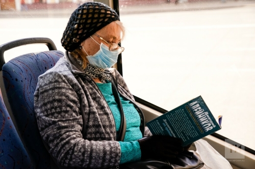 С 22 ноября у татарстанцев старше 60 лет без QR-кода заморозят транспортные карты