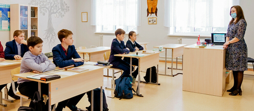 «Мобильный учитель»: как в Елабужском районе решают кадровую проблему в сельских школах