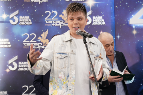 Радику Юльякшину вручили «Золотого Барса» за 2019 год