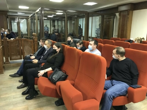 Один из подсудимых по делу ОПГ «Тукаевские» пришел в суд пьяным и сорвал процесс