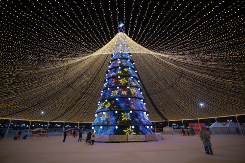 Казанцы могут встретить Новый год на центральной елке возле Чаши и на «Черном озере»