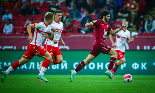 Кварацхелия может уйти в «Тоттенхэм» до 31 августа, его агент получит 30% от цены игрока