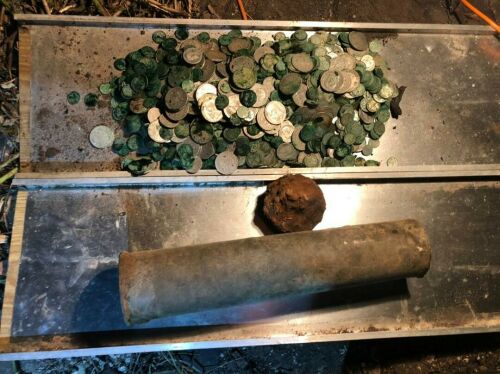 При ремонте сарая в Свияжске случайно обнаружен клад с монетами