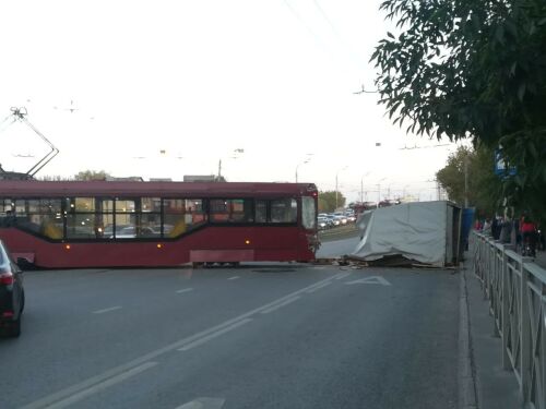 Прокуратура начала проверку после ДТП с трамваем и «ГАЗелью» в Казани