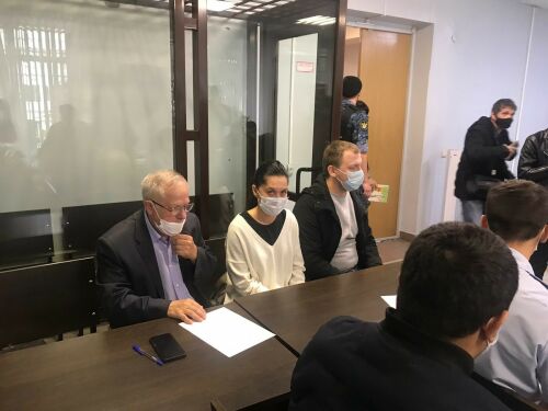 В суд в Казани доставили еще одну «звездочницу» Finiko Лилию Нуриеву