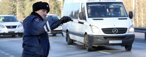 Штраф полмиллиона или три года за решеткой: в РФ вступил в силу закон о водителях-лихачах