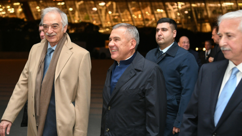 «Исторически связывают тёплые дружественные отношения»: зачем Минниханов ездил в Баку?