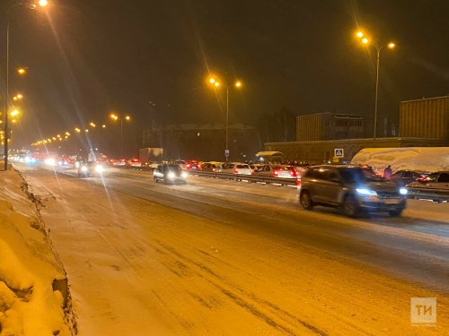 Из-за ДТП полностью перекрыт въезд в Казань по Горьковскому шоссе