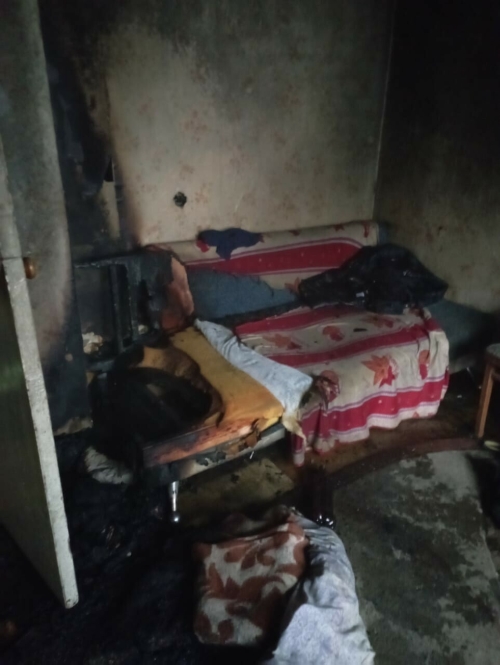 Из горящего дома в Нижнекамске пожарные спасли женщину