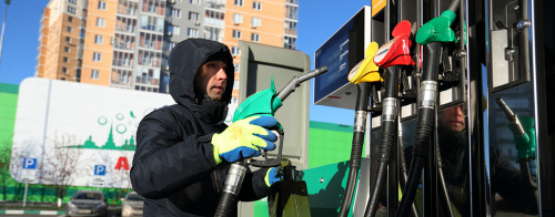 Бензин хлынул на внутренний рынок: что будет с ценами на заправках Татарстана?