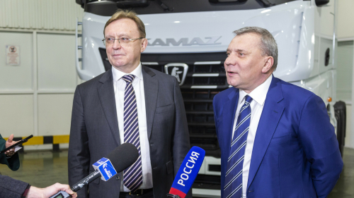 «Извините, мы больше никого не пустим»: КАМАЗу помогут захватить премиальный рынок