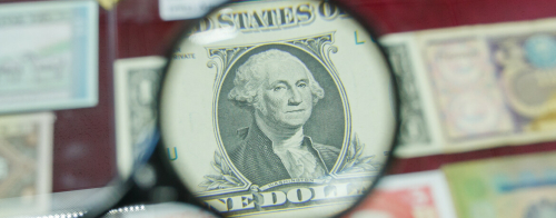 Угадай, что в банке: официальная покупка валют в Казани стала похожа на квест