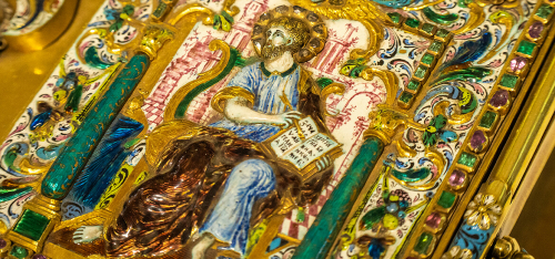 Золотые рубли, Евангелие с самоцветами и пушки покажет Нацмузей РТ к 350-летию Петра I