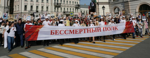Возвращение «Бессмертного полка», авиашоу, парад Победы: как Татарстан встретил 9 Мая