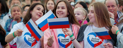 Закладка кораблей, Pizza и гонки на дронах: как в Татарстане отмечают День России