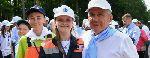 Харизма, нефть и амбиции: о чем Минниханов говорил с будущими геологами в Альметьевске