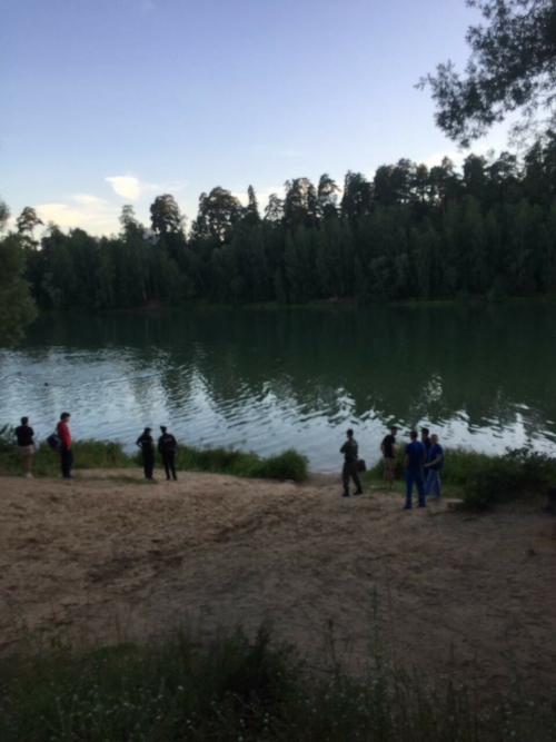 В Казани из озера Глубокое достали тело утонувшего юноши