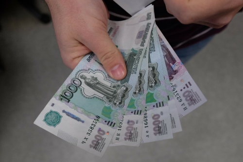 СМИ: Минфин выделил 1 трлн рублей на индексацию зарплат бюджетников