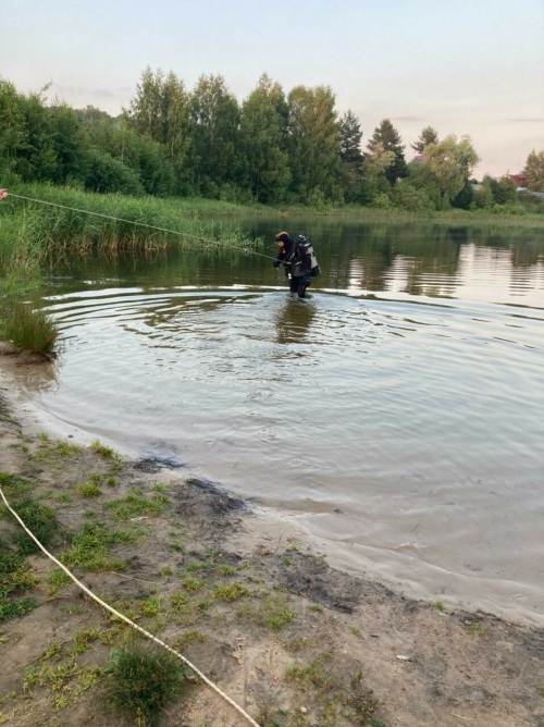 В Казани подросток пришел купаться на озеро с друзьями и утонул
