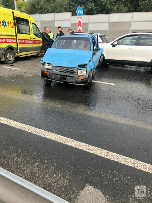 Пожилой мужчина пострадал в ДТП с тремя авто в Казани
