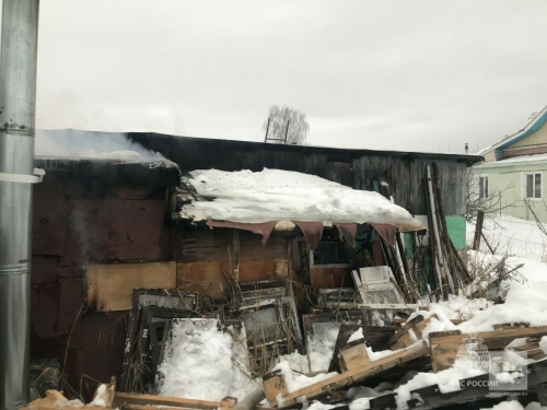 В Васильево семья с пятью детьми осталась без жилья из-за пожара, спалившего их дом