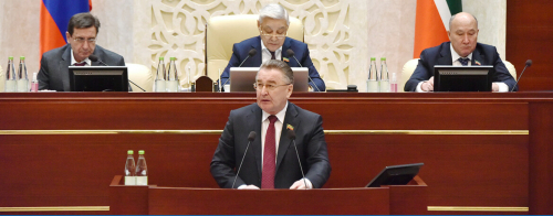 «Проект можно назвать компромиссным»: Госсовет Татарстана принял поправки к Конституции