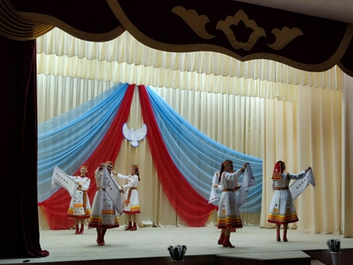 «Ждем каждого живым и здоровым»: в Актанышском районе прошел концерт в поддержку бойцов