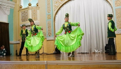 Татарский молодежный вечер «KeLKe кичәсе» в Москве собрал более 100 человек