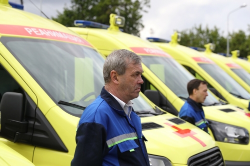 В Татарстане повысят зарплату водителям скорой помощи на 18,1 тыс. рублей
