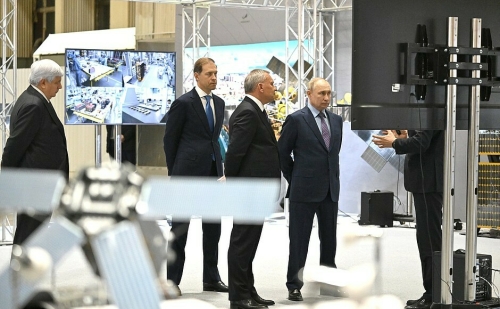 Путину представили перспективные проекты космической отрасли на РРК «Энергия»