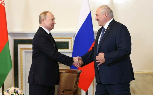 Путин и Лукашенко обсудили подготовку к заседанию Совета ОДКБ в Минске