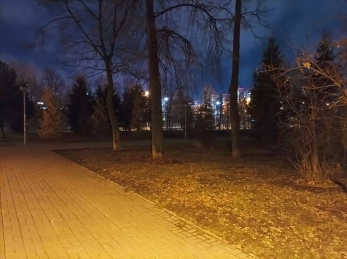 В мэрии Казани прокомментировали ситуацию с темнотой в сквере у филармонии