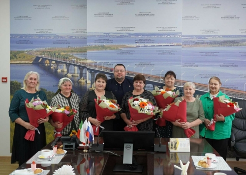 Глава Алексеевского района встретился с мамой Героя России Расима Баксикова